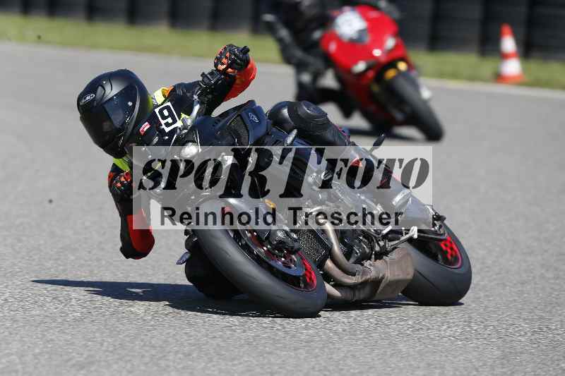 /43 08.08.2025 Discover the Bike ADR/Race 3 rot/69